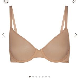 Skims weightless Demi bra